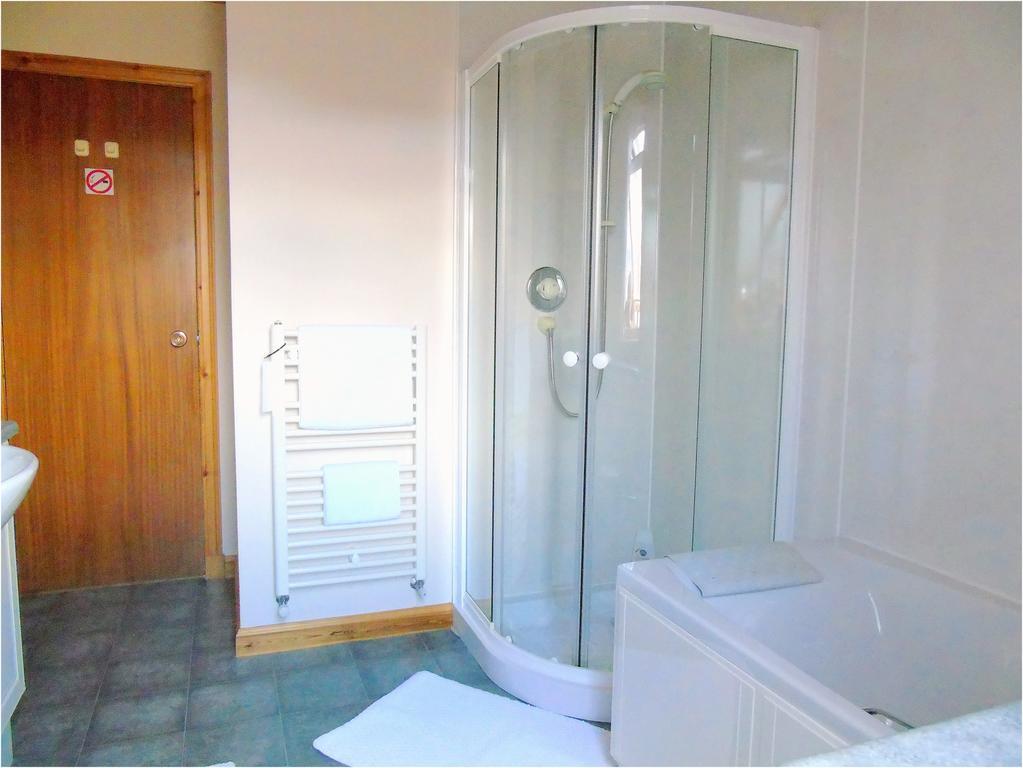 Jomarnic B&B Lossiemouth ภายนอก รูปภาพ